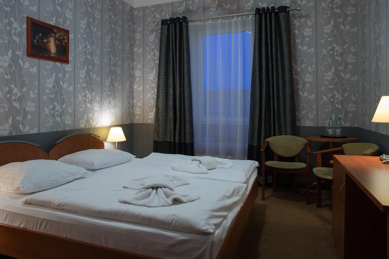 Majewski Hotel & SPA Malbork Exterior foto